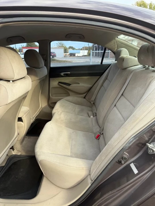 2010 Honda Civic 8th Gen - Image 16 of 20