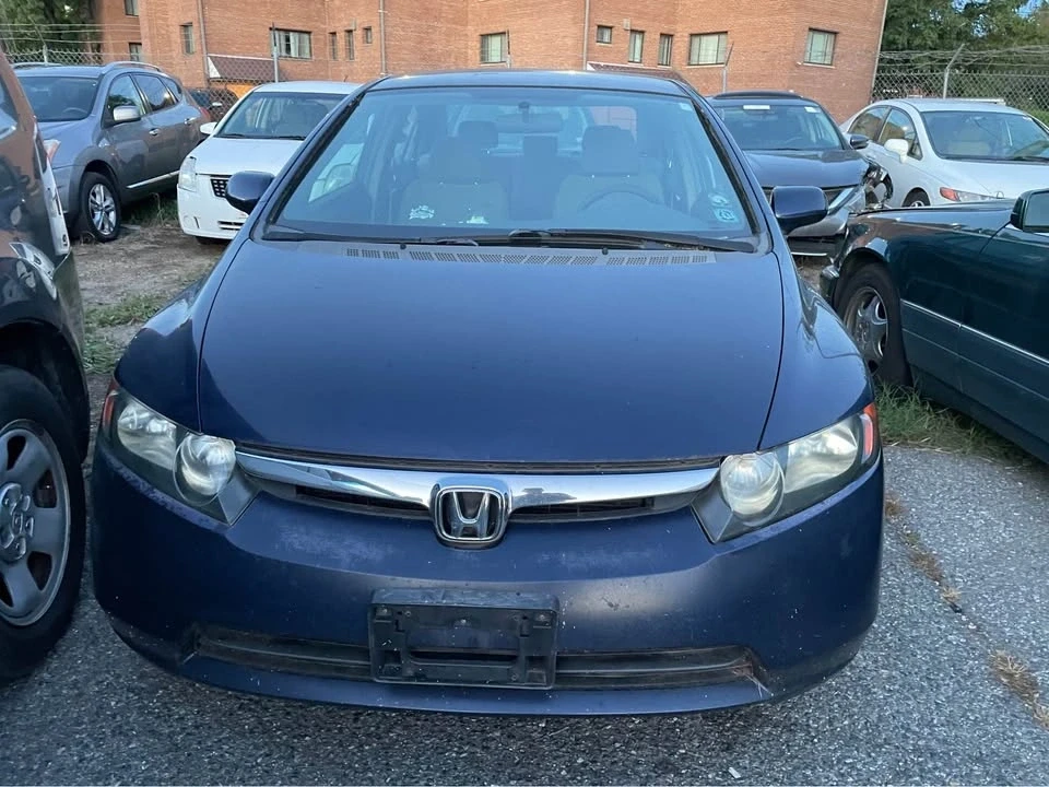2010 Honda Civic 8th Gen - Image 3 of 9