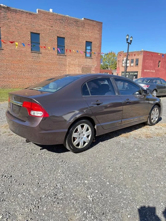 2010 Honda Civic 8th Gen - Image 7 of 20