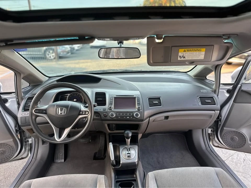 2010 Honda Civic 8th Gen - Image 14 of 16