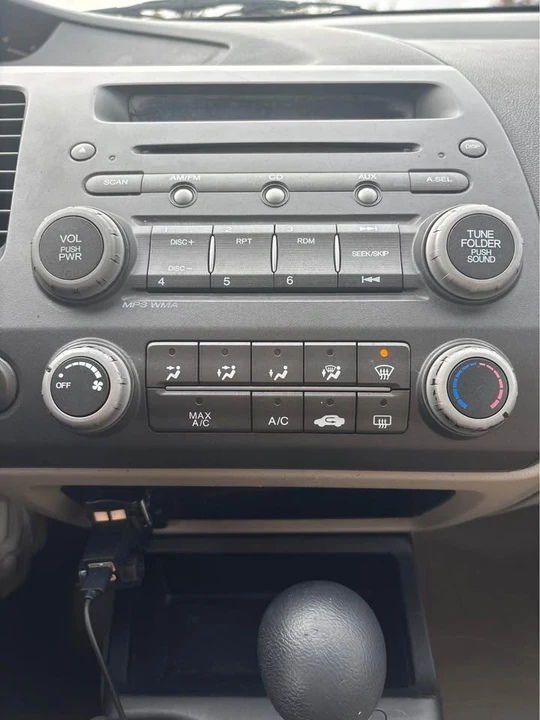 2010 Honda Civic 8th Gen - Image 9 of 9