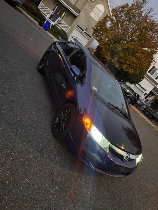 2010 Honda Civic 8th Gen - Image 12 of 19