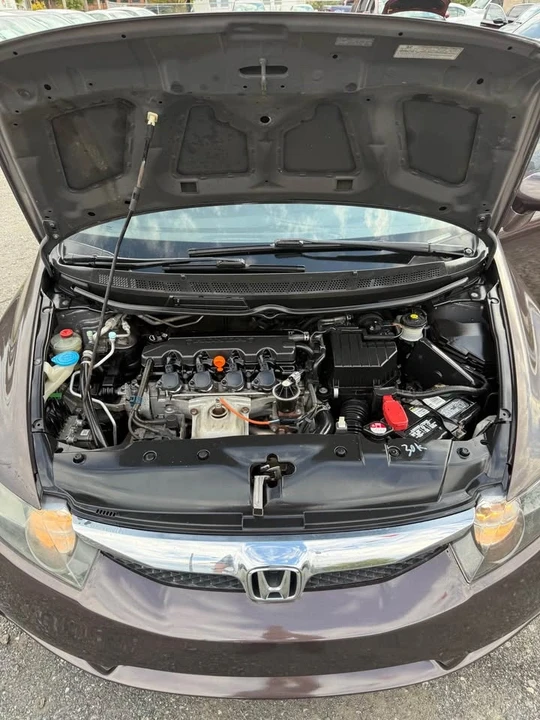 2010 Honda Civic 8th Gen - Image 17 of 20