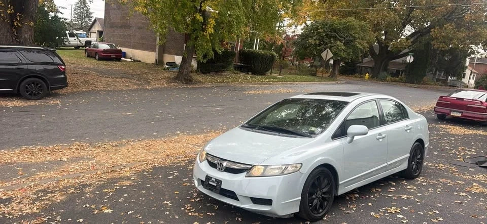 2010 Honda Civic 8th Gen - Image 6 of 11