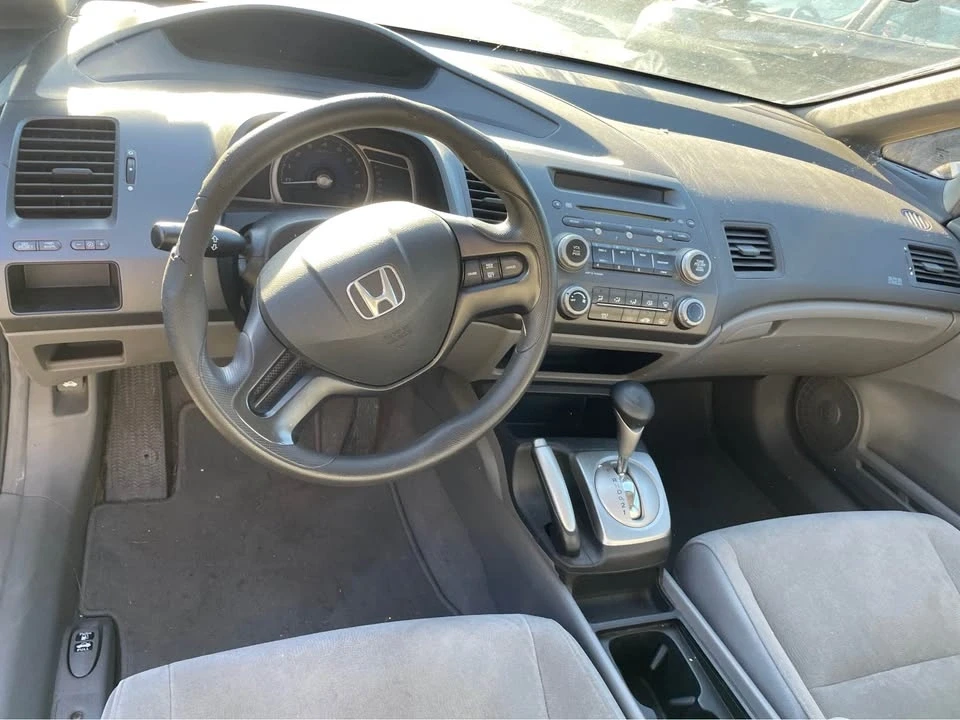 2010 Honda Civic 8th Gen - Image 6 of 9