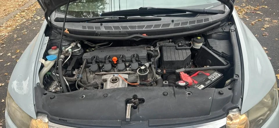 2010 Honda Civic 8th Gen - Image 5 of 11