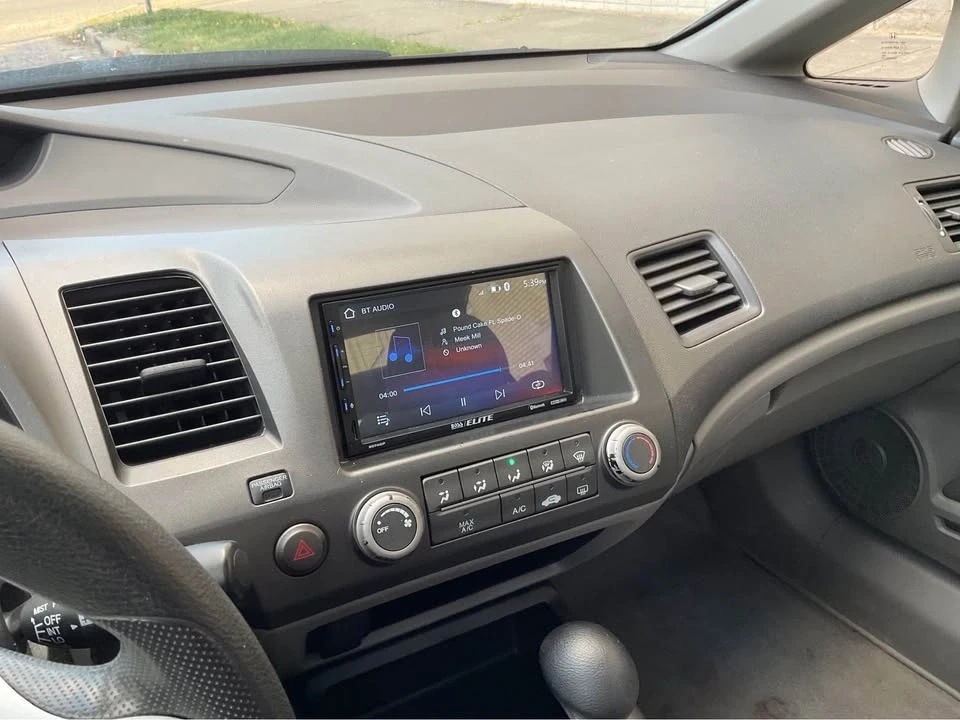 2010 Honda Civic 8th Gen - Image 15 of 17