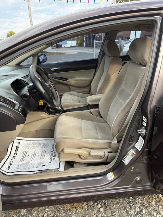 2010 Honda Civic 8th Gen - Image 11 of 19