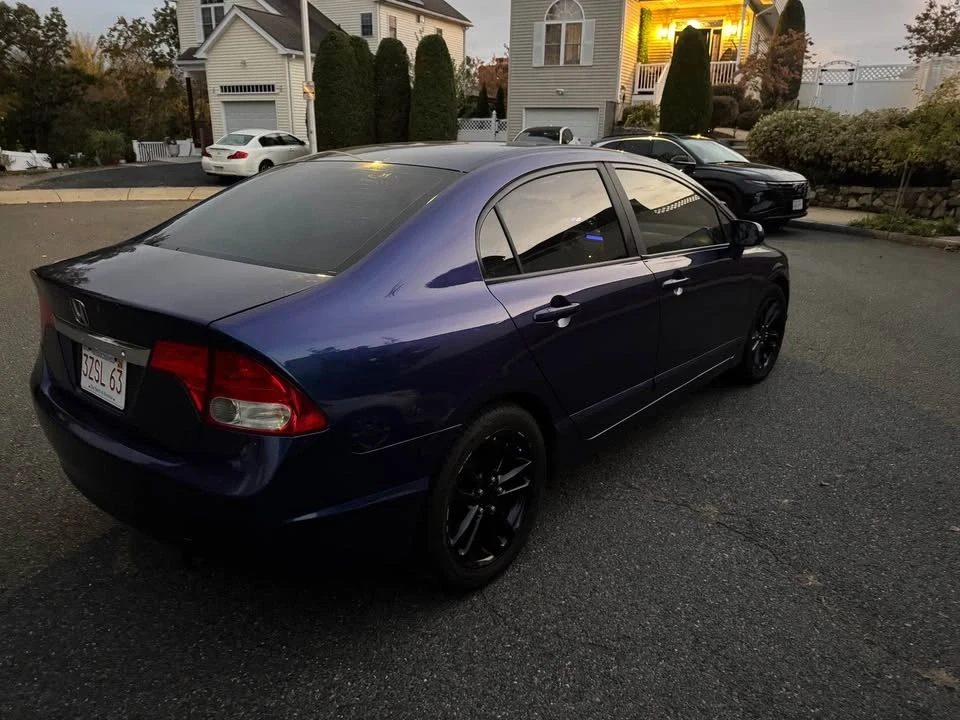 2010 Honda Civic 8th Gen - Image 7 of 19