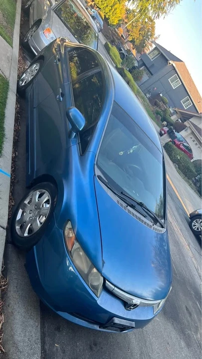 2010 Honda Civic 8th Gen - Image 3 of 7