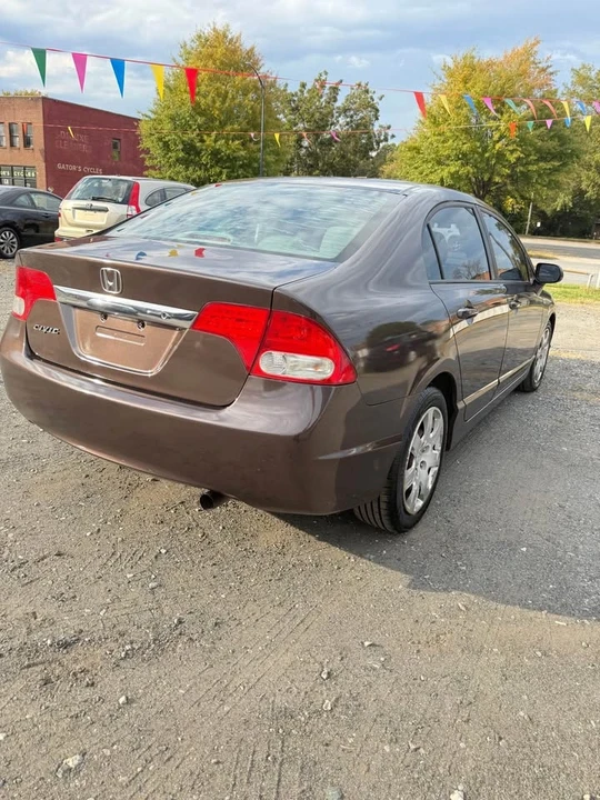 2010 Honda Civic 8th Gen - Image 9 of 19