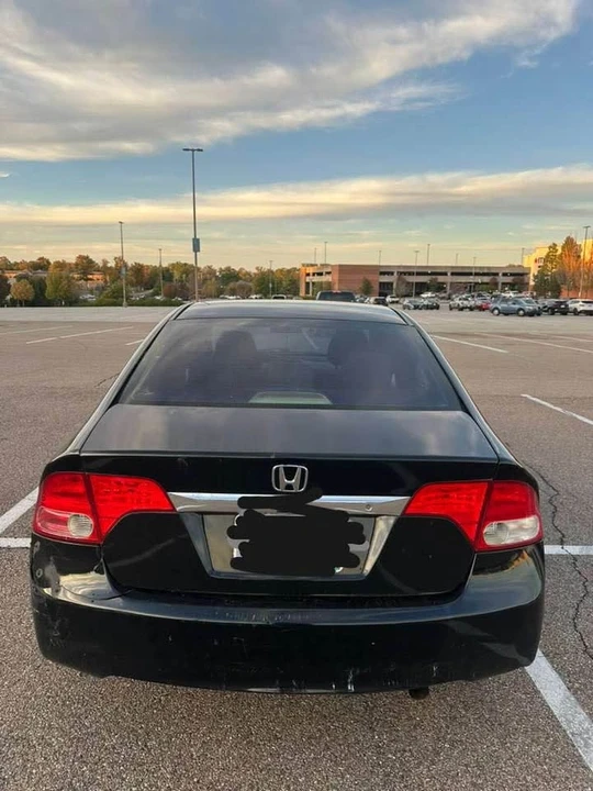 2010 Honda Civic 8th Gen - Image 7 of 12