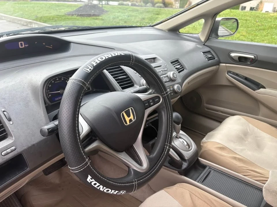 2010 Honda Civic 8th Gen - Image 7 of 9