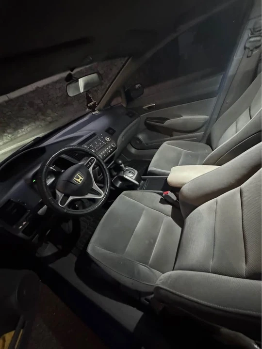 2010 Honda Civic 8th Gen - Image 17 of 19