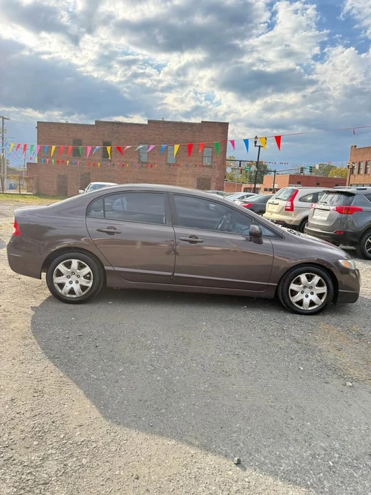 2010 Honda Civic 8th Gen - Image 10 of 20