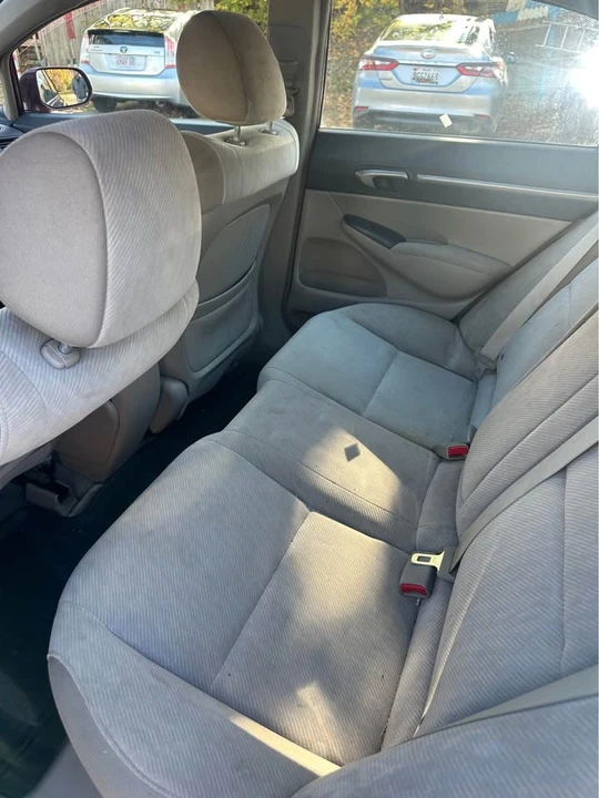 2010 Honda Civic 8th Gen - Image 10 of 11