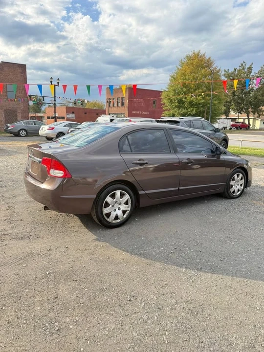 2010 Honda Civic 8th Gen - Image 11 of 20