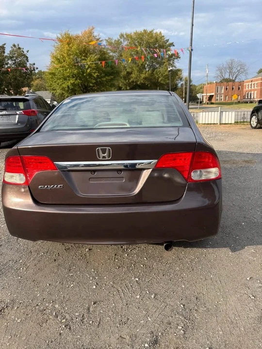 2010 Honda Civic 8th Gen - Image 7 of 20