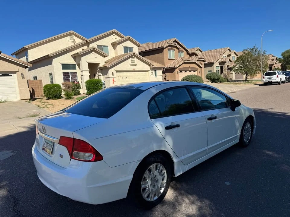 2010 Honda Civic 8th Gen - Image 4 of 14