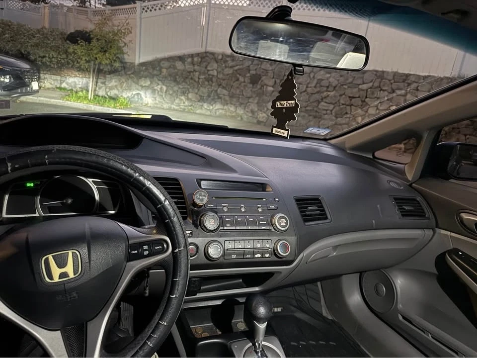 2010 Honda Civic 8th Gen - Image 15 of 19