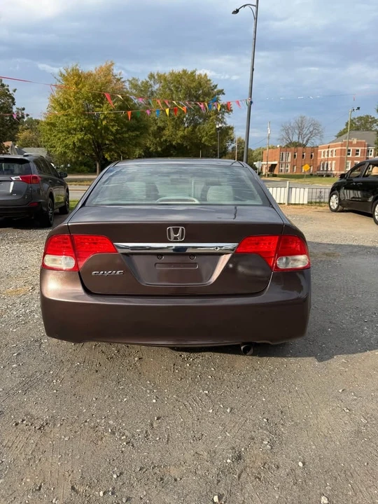 2010 Honda Civic 8th Gen - Image 13 of 20