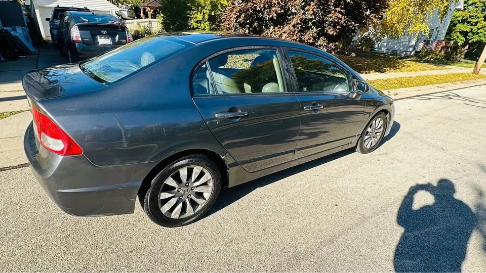 2010 Honda Civic 8th Gen - Image 9 of 10