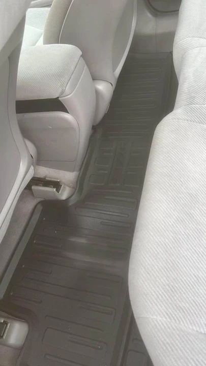 2010 Honda Civic 8th Gen - Image 7 of 8
