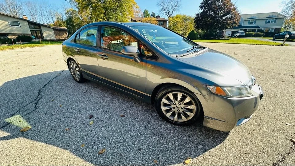 2010 Honda Civic 8th Gen - Image 5 of 7
