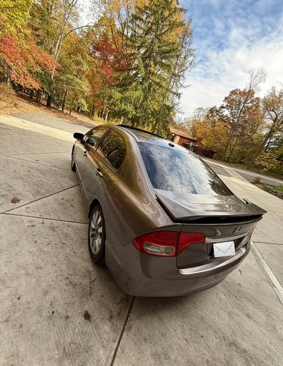 2010 Honda Civic 8th Gen - Image 7 of 13