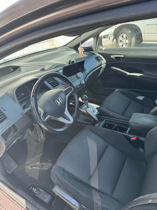 2010 Honda Civic 8th Gen - Image 4 of 7