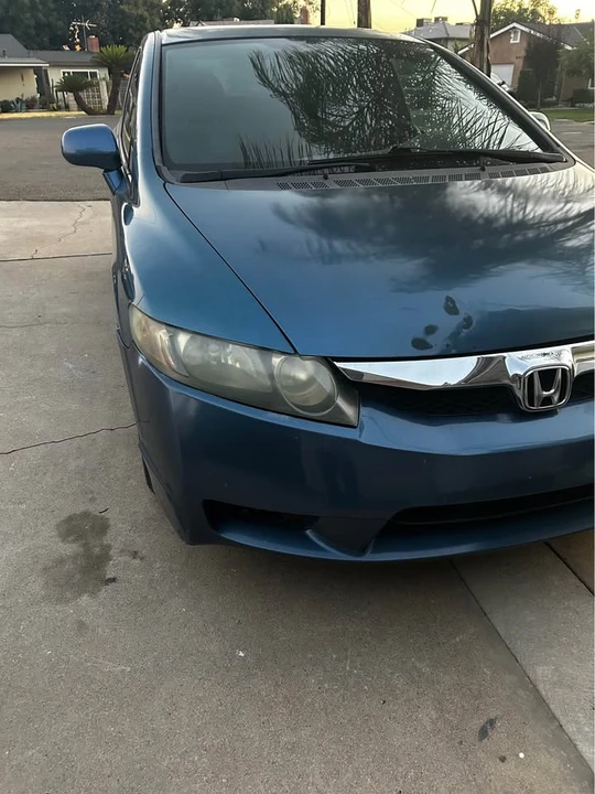 2010 Honda Civic 8th Gen - Image 8 of 14