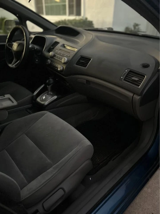 2010 Honda Civic 8th Gen - Image 10 of 14