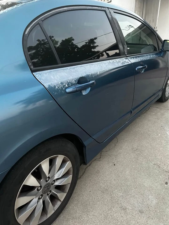 2010 Honda Civic 8th Gen - Image 2 of 14