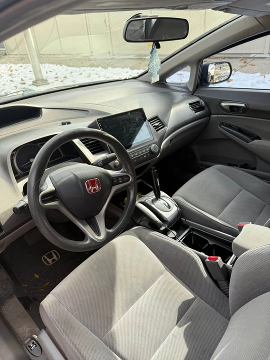 2010 Honda Civic 8th Gen - Image 4 of 10