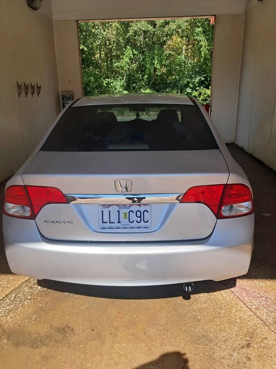2010 Honda Civic 8th Gen - Image 4 of 13