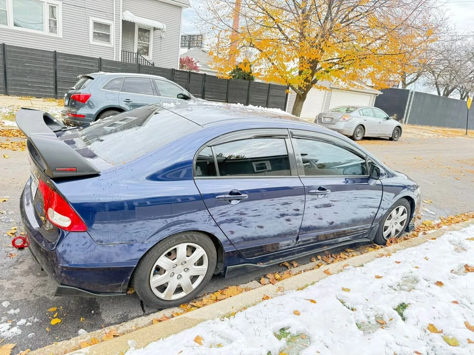 2010 Honda Civic 8th Gen - Image 7 of 10
