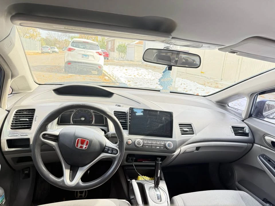 2010 Honda Civic 8th Gen - Image 3 of 10