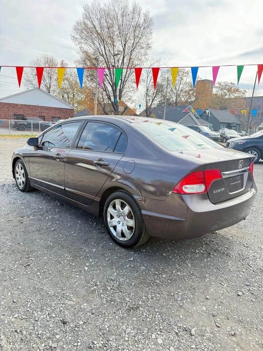 2010 Honda Civic 8th Gen - Image 11 of 16