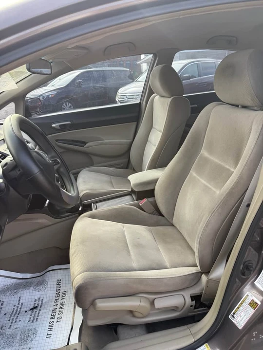 2010 Honda Civic 8th Gen - Image 13 of 16