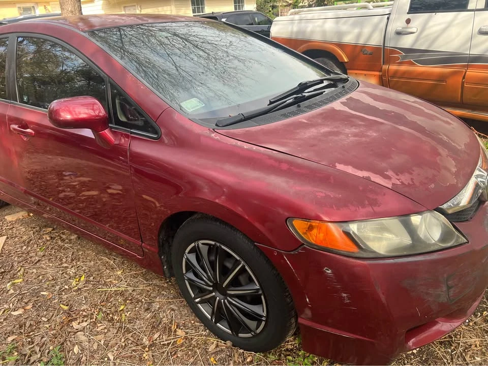 2010 Honda Civic 8th Gen - Image 2 of 8