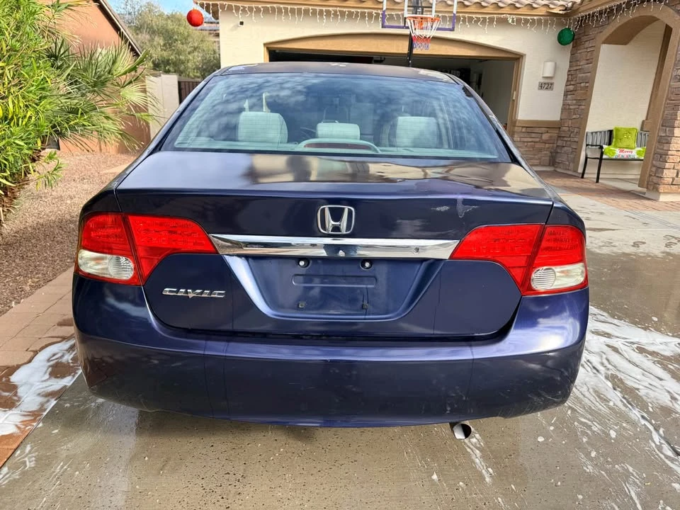 2010 Honda Civic 8th Gen - Image 4 of 14
