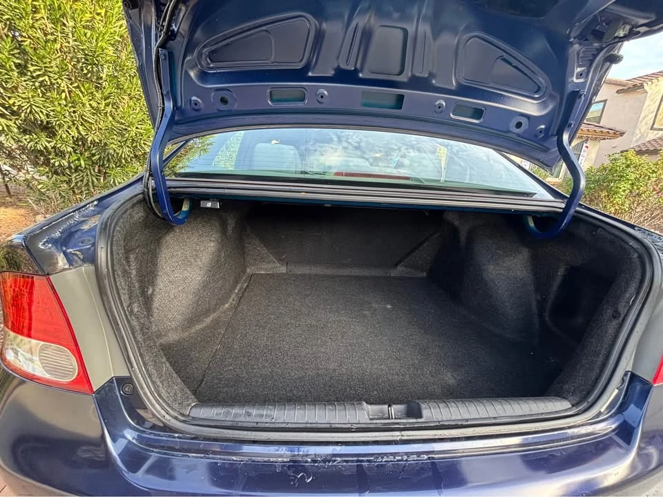 2010 Honda Civic 8th Gen - Image 13 of 14