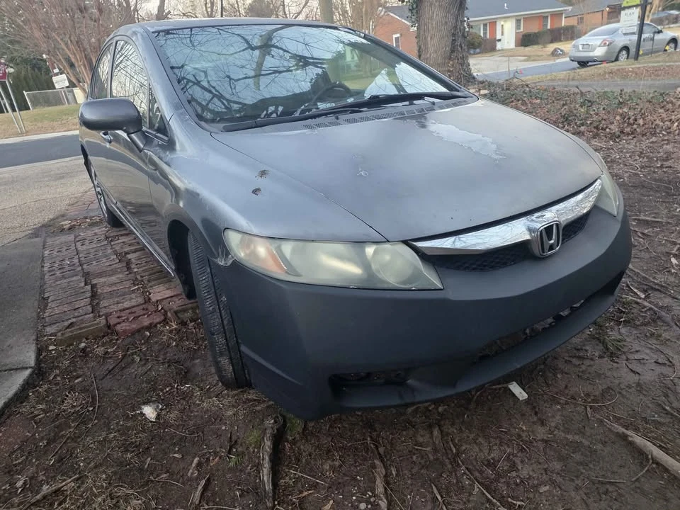 2010 Honda Civic 8th Gen - Image 6 of 12