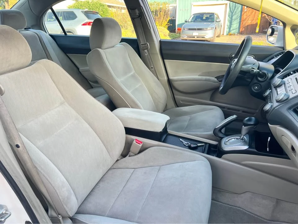 2010 Honda Civic 8th Gen - Image 12 of 14