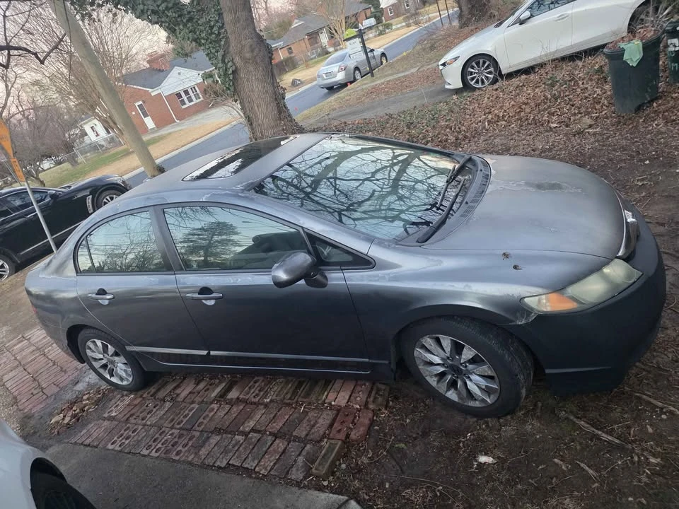 2010 Honda Civic 8th Gen - Image 5 of 12