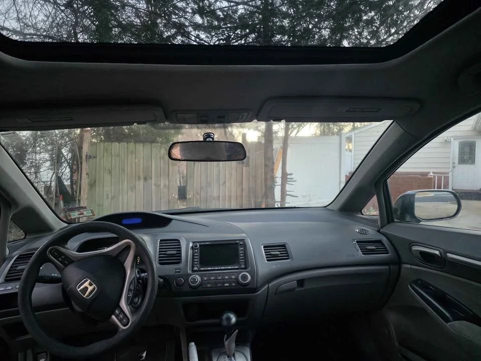 2010 Honda Civic 8th Gen - Image 9 of 12