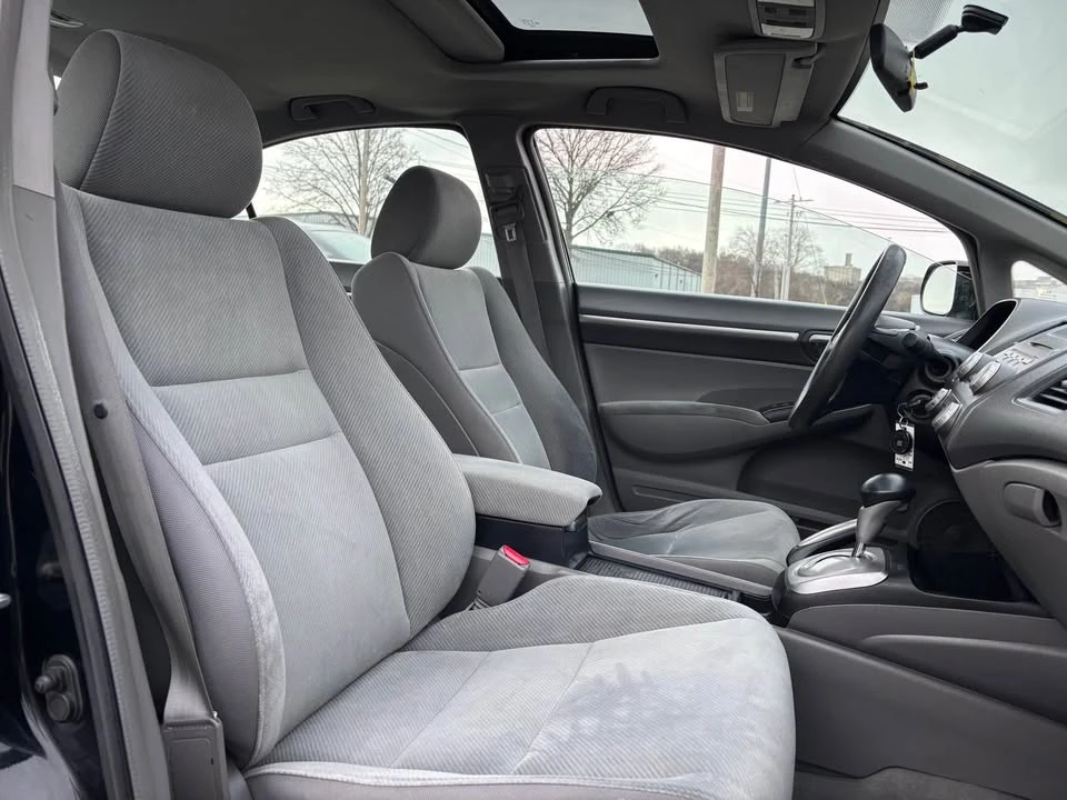 2010 Honda Civic 8th Gen - Image 10 of 14