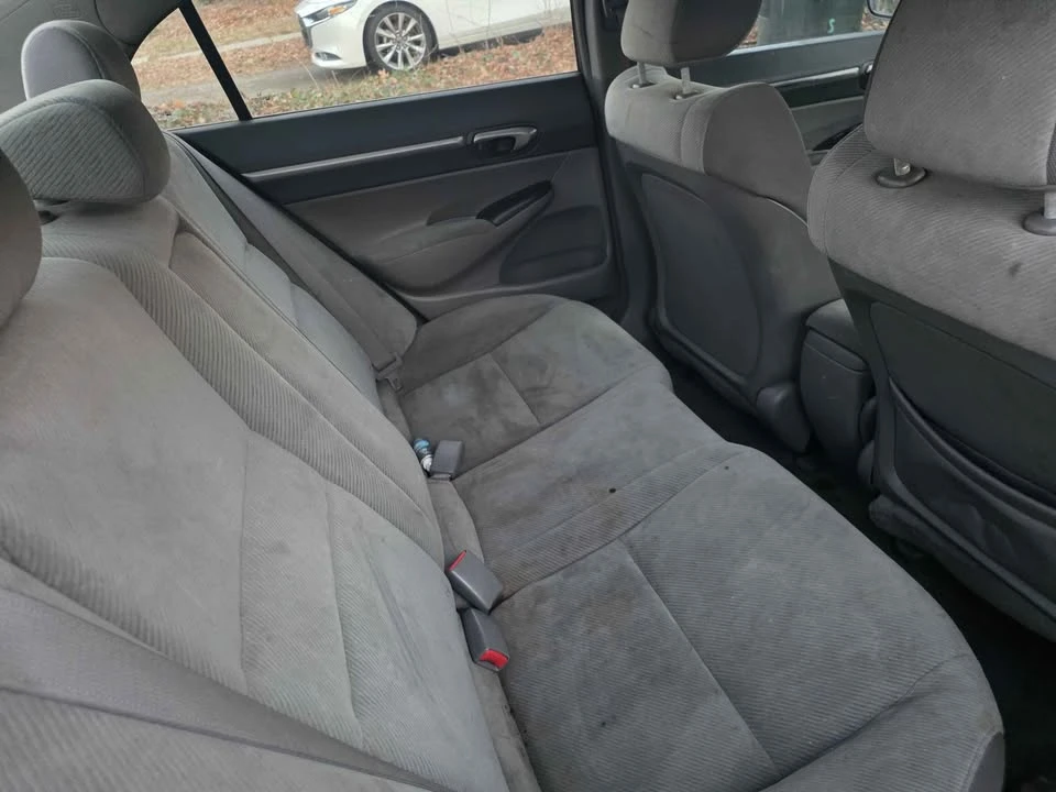 2010 Honda Civic 8th Gen - Image 3 of 12