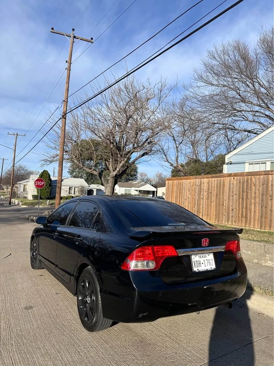 2010 Honda Civic 8th Gen - Image 5 of 6