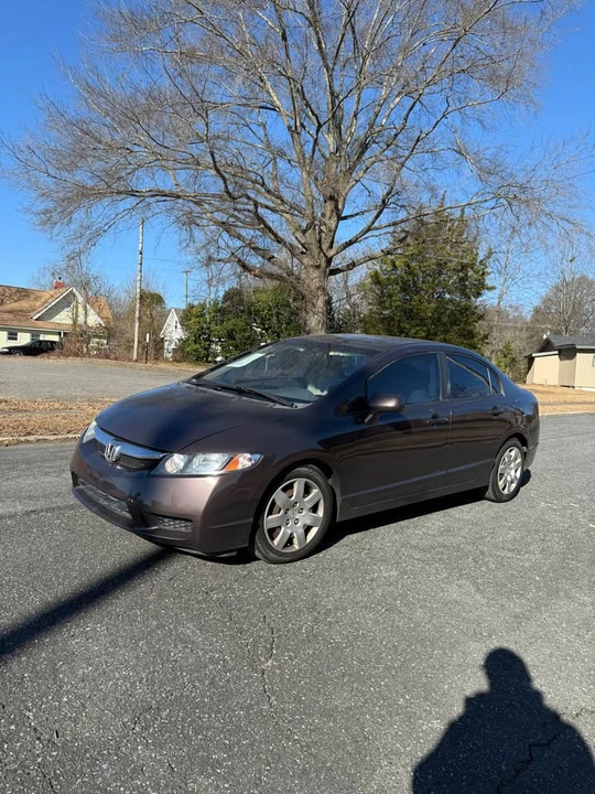 2010 Honda Civic 8th Gen - Image 3 of 12